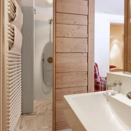 Blatter's & Bella Vista Hotell Arosa