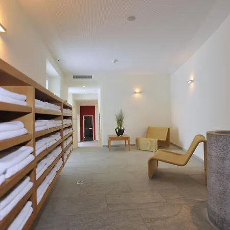 Blatter's & Bella Vista