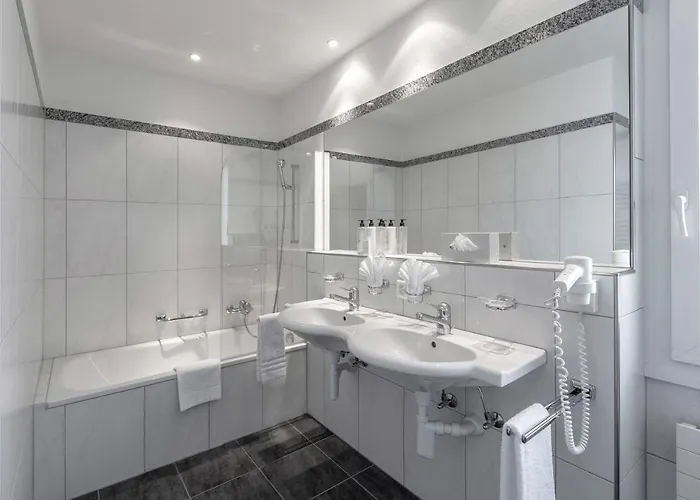 Blatter's & Bella Vista 4*