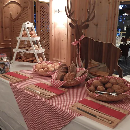 Blatter's & Bella Vista ホテル アローザ